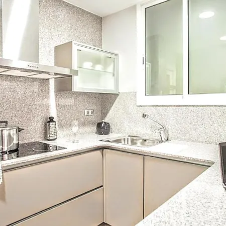 La Rambla Spacious 3br Monthly - Parsifal Apartamento Barcelona