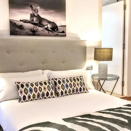 La Rambla Spacious 3br Monthly - Parsifal Barcelona